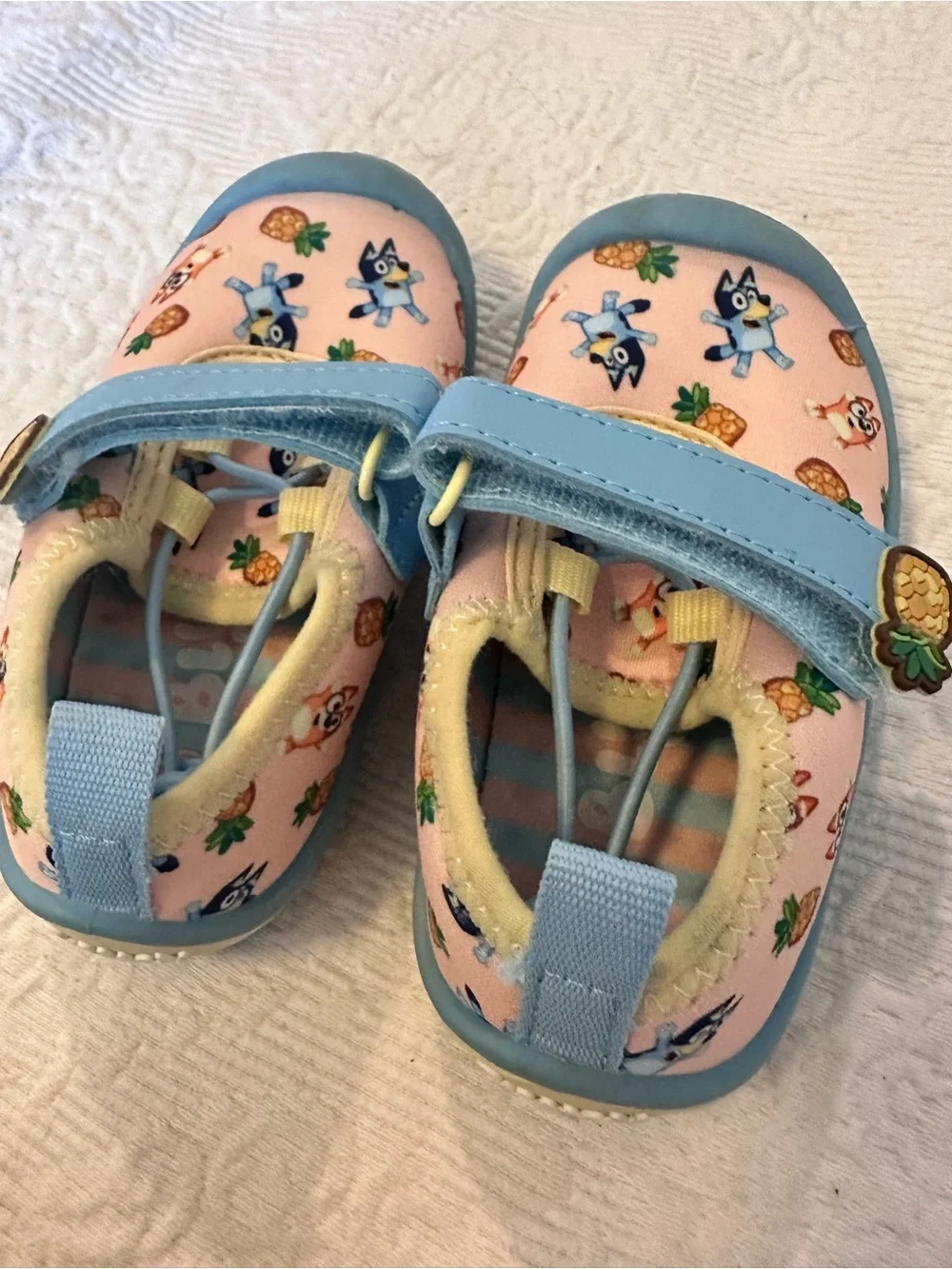 Ground Up Toddler Girl's Bluey Quick-Drying Water Shoes Toggle Lace 5/6 Moccasin